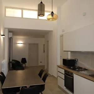Sisina's Aparthotel Lecce
